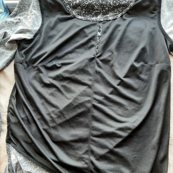 ANN TAYLOR - Rich black and white top for women - Size: S - Picture 6 of 15